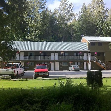 The Hitching Post Motel Pemberton Exterior foto